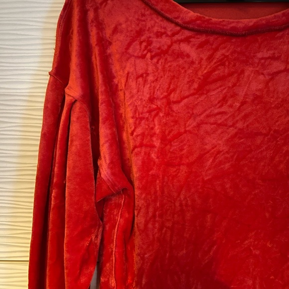Free People Woman’s velvety long sleeve knits Vintage and Hard to Find - Picture 4 of 5